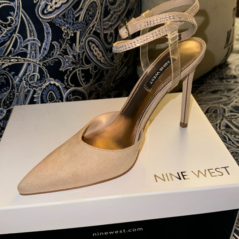 Nine West pumps with rhinestone ankle strap. Beautiful natural suede material.